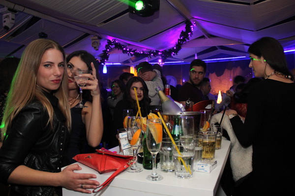 Vikend u Ledani Lounge & Baru: Red Hot Friday Night i Saturday White Fever. Vikend u Ledani Lounge & Baru: Red Hot Friday Night i Saturday White Fever.