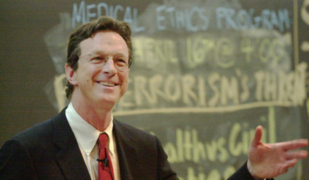 Michael Crichton (Foto:harvard.edu)