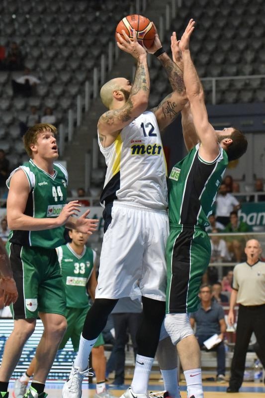 Zadar Dogus Basketball Tournament: Fenerbahçe Ülker – Darüşşafaka Doğuş 62-59, Foto: Dino Stanin/PIXSELL Zadar Dogus Basketball Tournament: Fenerbahçe Ülker – Darüşşafaka Doğuş 62-59, Foto: Dino Stanin/PIXSELL