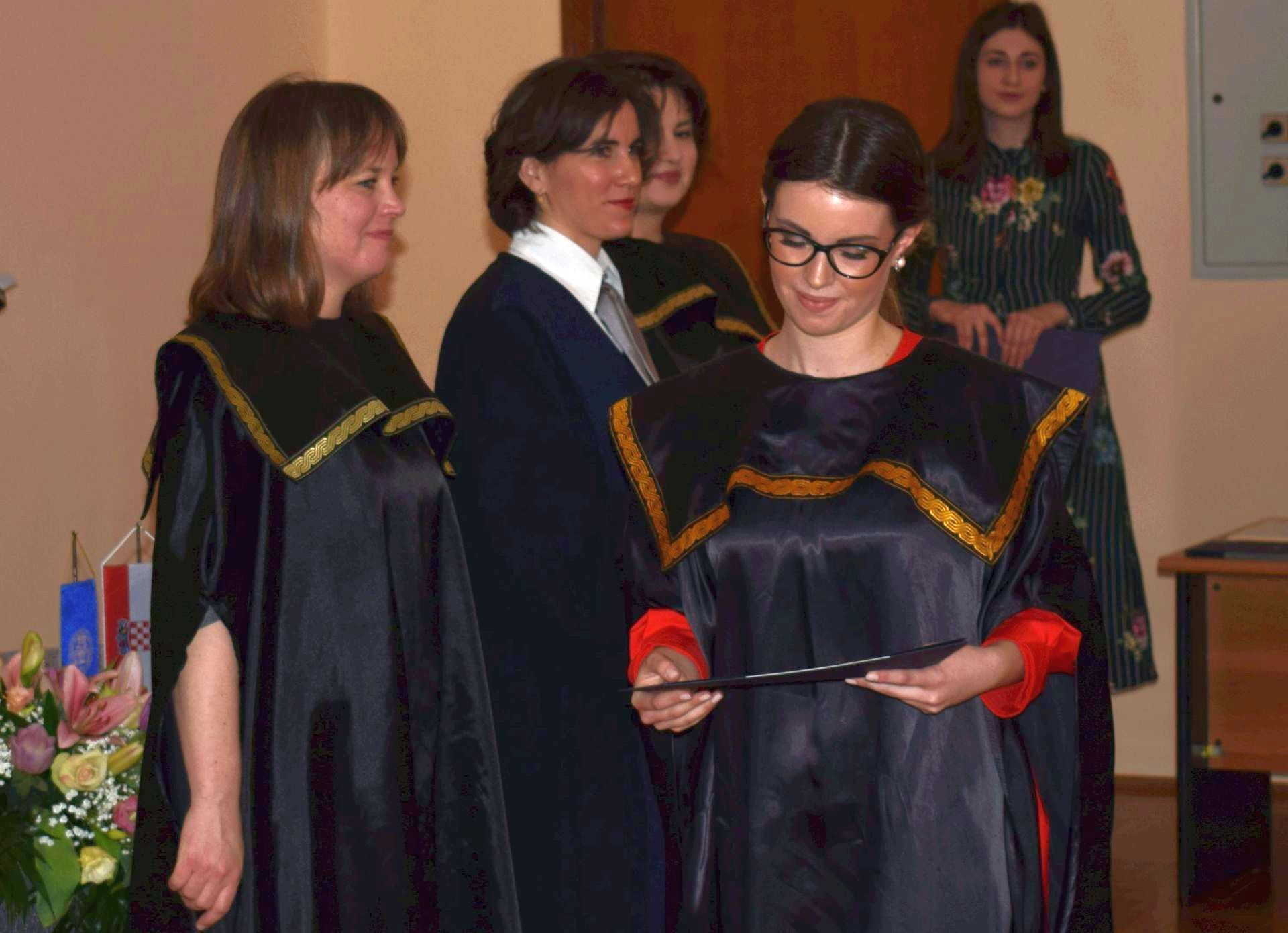 Promocija prvostupnika Hrvatskog i Ruskog jezika Sveučilišta u Zadru Promocija prvostupnika Hrvatskog i Ruskog jezika Sveučilišta u Zadru