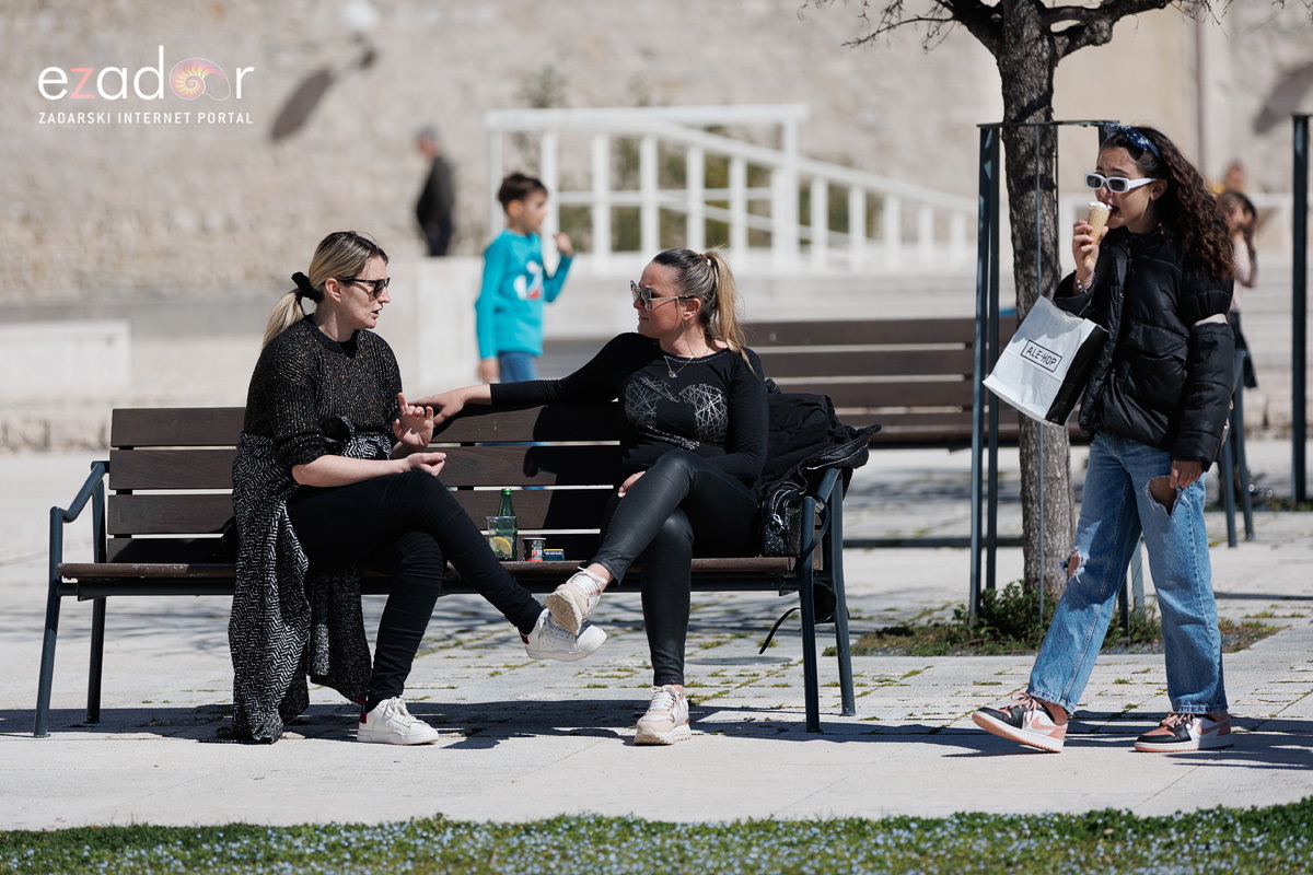 Đir po gradu, subotnja špica 18. ožujka 2023. Đir po gradu, subotnja špica 18. ožujka 2023.