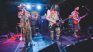 Puntamika: Let 3 i Beštije