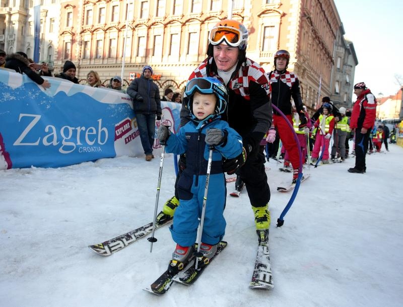 FIS World Snow Day za klince u društvu s Ivicom Kostelićem FIS World Snow Day za klince u društvu s Ivicom Kostelićem