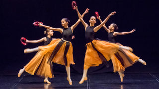 Božićna čestitka plesnog odjela Glazbene škole Blagoje Bersa