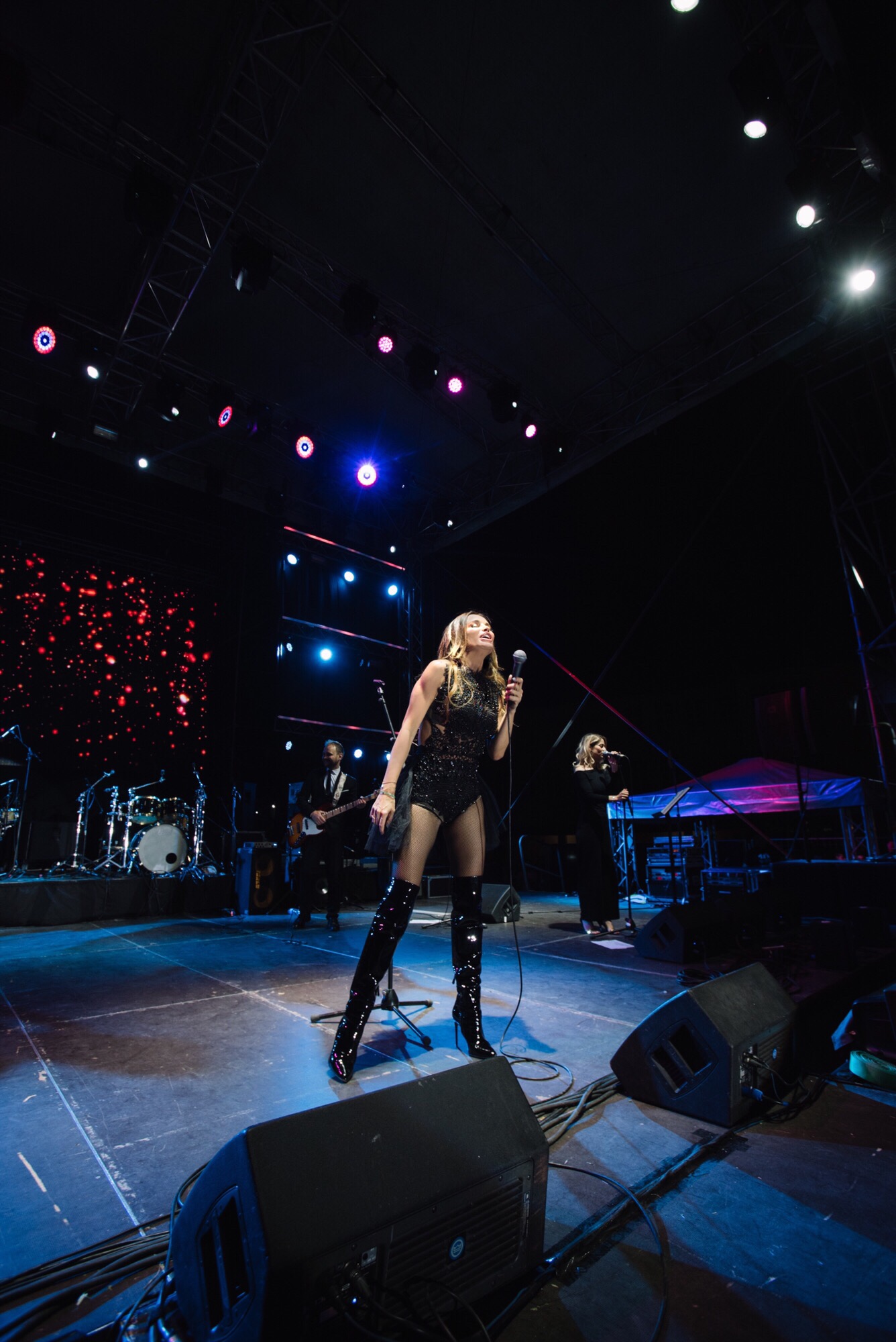 Severina spektakularnim koncertom oduševila 50 tisuća Makedonaca