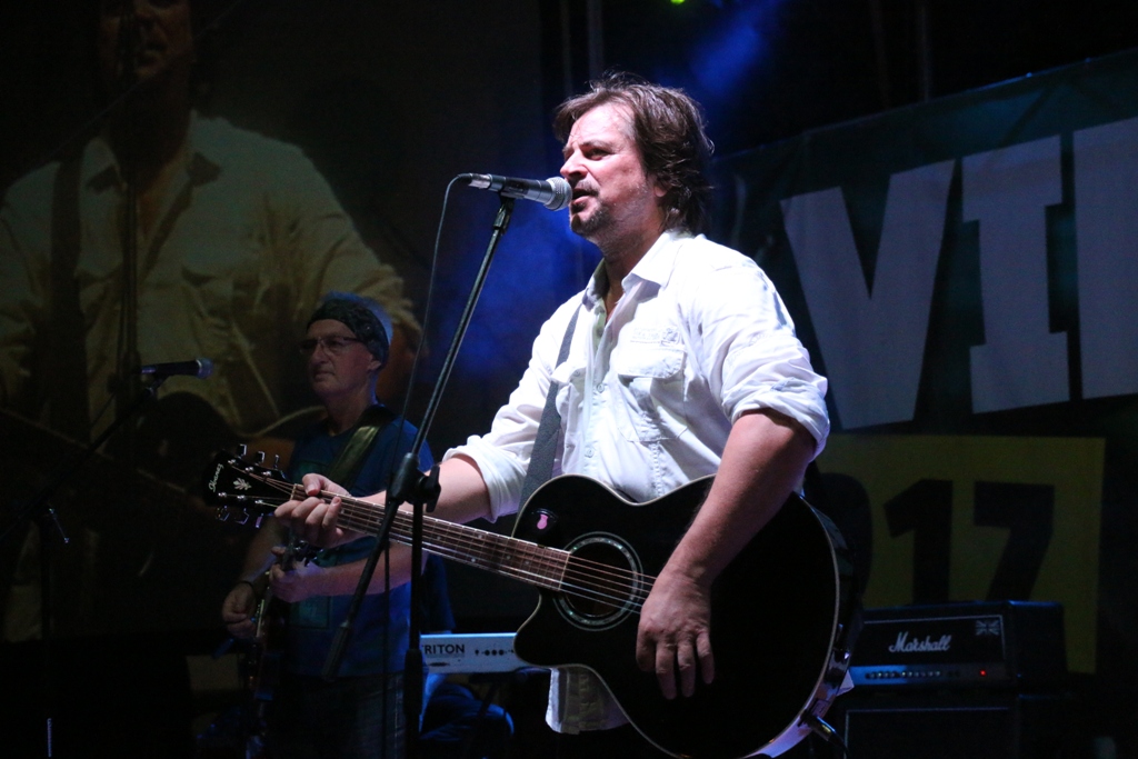 S Alenom Islamovićem po pljusku pjevalo šest tisuća Virana