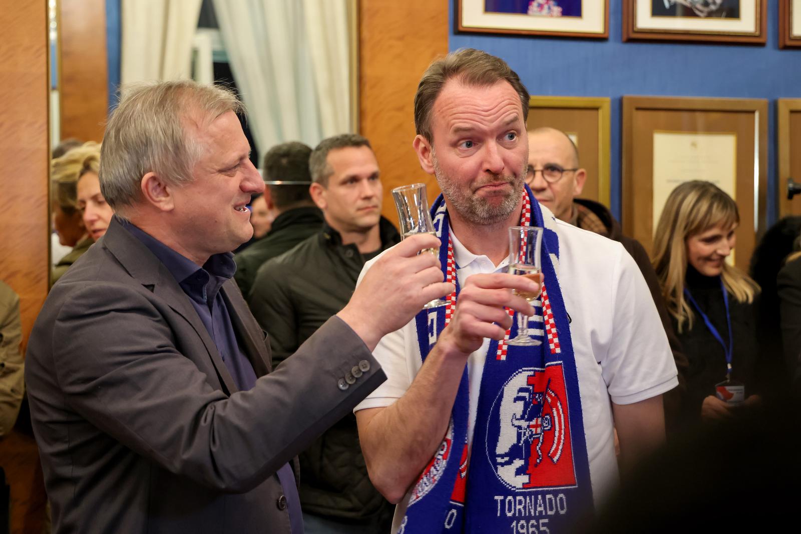 Doček rukometaša u Zadru Doček rukometaša u Zadru