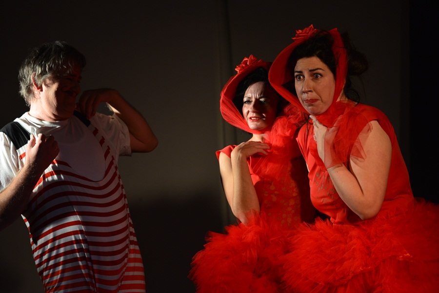 Dragon teatar premijerom predstave “Kraljevo” proslavio svoj peti rođendan Dragon teatar premijerom predstave “Kraljevo” proslavio svoj peti rođendan