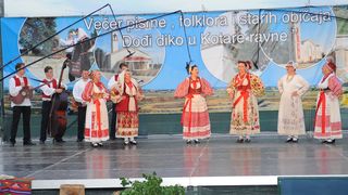 5. Večer pisme, folklora i starih običaja “Dođi diko u Kotare ravne”-Zemunik 2013