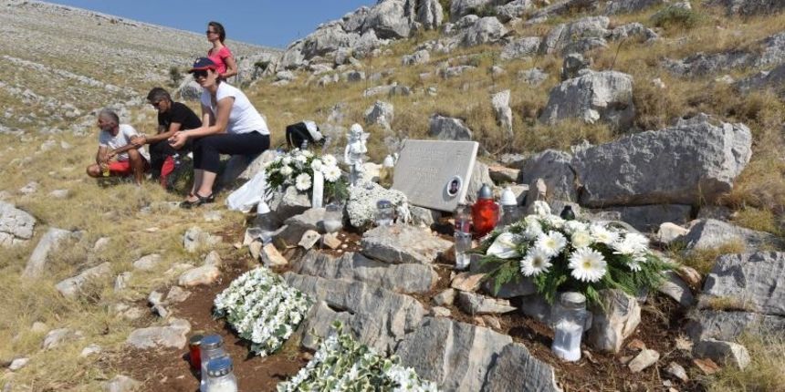 Obilježena 9. obljetnica kornatske tragedije u kojoj je život izgubilo 12 vatrogasaca. Photo: Hrvoje Jelavić/PIXSELL