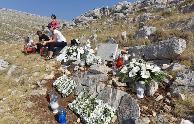 Obilježena 9. obljetnica kornatske tragedije u kojoj je život izgubilo 12 vatrogasaca. Photo: Hrvoje Jelavić/PIXSELL Obilježena 9. obljetnica kornatske tragedije u kojoj je život izgubilo 12 vatrogasaca. Photo: Hrvoje Jelavić/PIXSELL