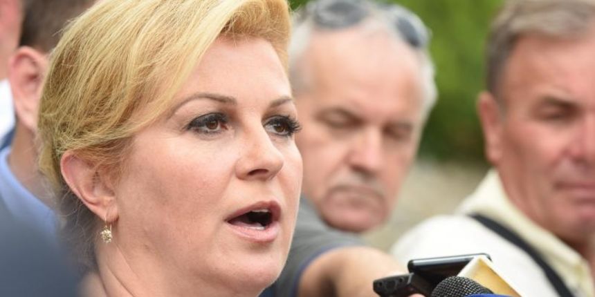 Predsjednica Republike Kolinda Grabar Kitarovic u Kninu na tvrdjavi dala izjavu za medije. Photo: Hrvoje Jelavic/PIXSELL Predsjednica Republike Kolinda Grabar Kitarovic u Kninu na tvrdjavi dala izjavu za medije. Photo: Hrvoje Jelavic/PIXSELL