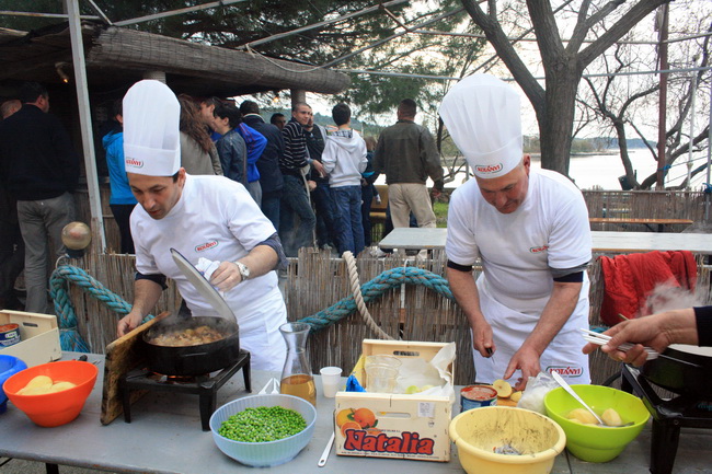 Banj: Poznati kuhaju s Renatom Kraljevom Banj: Poznati kuhaju s Renatom Kraljevom