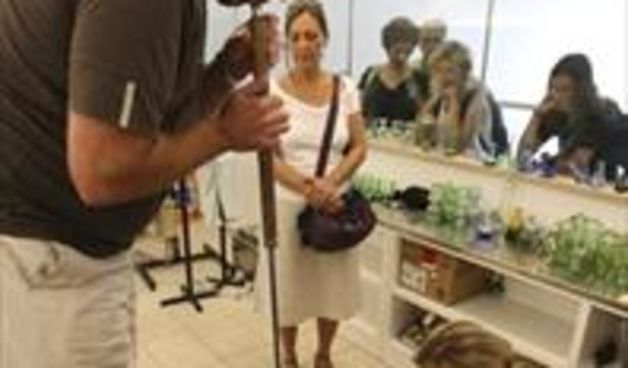 MAS: Turisti sami ‘pušu’ staklene suvenire, foto: Cropix