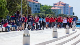 Ludijada maturanata na zadarskoj rivi 17. svibnja 2016. Foto: Bojan Bogdanić