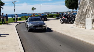 Pink Wing, jedinstvena gastro-turistička karavana luksuznih automobila gostovala je u Zadru na Pozdravu suncu. Foto: Mladen Malik