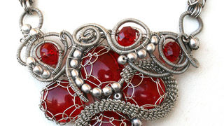 Izložba nakita u Muzeju antičkog stakla