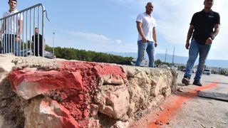 Okršaj kod Zrća: redari opet otjerali udrugu bivših ovisnika