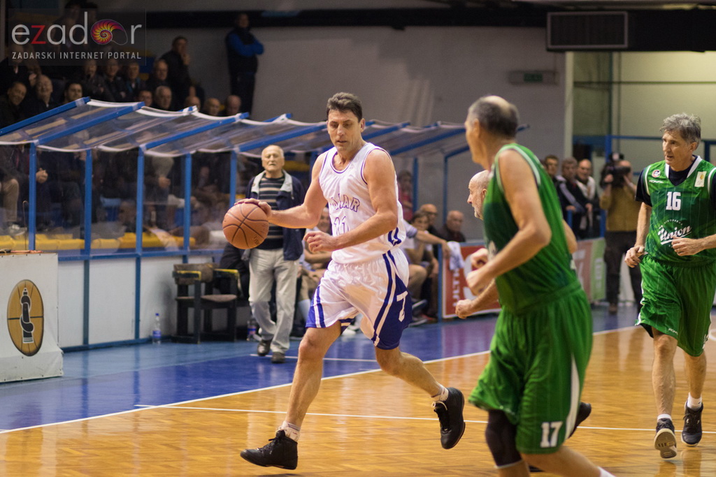 Fešta u povodu 80. rođendana Pina Giergie: Vetarani KK Zadar – Veterani KK Olimpija Fešta u povodu 80. rođendana Pina Giergie: Vetarani KK Zadar – Veterani KK Olimpija