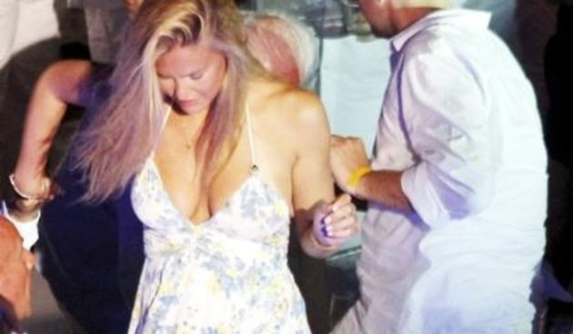 Bar Rafaeli i Leonardo Di Caprio u Sardiniji (Index.hr)