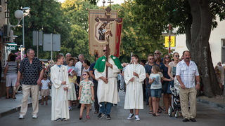 Procesija u Biogradu na blagdan sv. Roka, foto: Vinko Pešić Procesija u Biogradu na blagdan sv. Roka, foto: Vinko Pešić