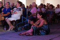 Večer evergreena u atriju palače Cedulin