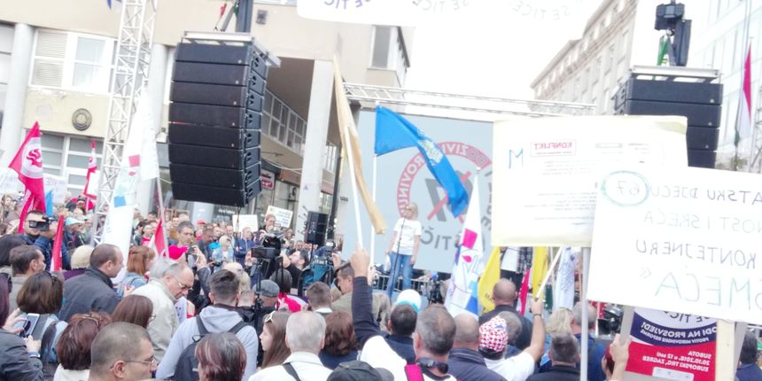 Prosvjed protiv mirovinske reforme Prosvjed protiv mirovinske reforme