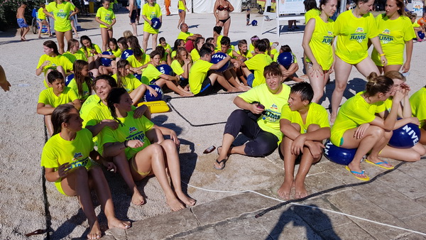 Sasvim osoban doživljaj – 10. dm Millennium Jump sa zadarske rive. Foto: Mladen Malik Barba Sasvim osoban doživljaj – 10. dm Millennium Jump sa zadarske rive. Foto: Mladen Malik Barba