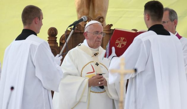 Sarajevo, Bosna i Hercegovina – Sluzbeni posjet pape Franje Sarajevu. Ovo je treci papinski posjet Bosni i Hercegovini. Prethodni posjeti pape Ivana Pavla II bili su pastoralni dok je posjet pape Franje primarno drzavnicki. Nakon susreta s drzavnim duznos