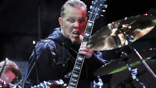 Zagreb, 160510.
Hipodrom.
Koncert heavy metal grupe Metallica.
Na slici: James Hetfield
Foto: Boris Kovacev / CROPIX