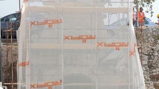 Iako se priblizava pocetak turisticke sezone, stara gradska jezgra pretvorena je u veliko gradiliste. Photo: Dino Stanin/PIXSELL Autor Dino Stanin/PIXSELL Ključne riječi bager, turisticka sezona, skele, raskopano, cesta, radovi, Iako se priblizava pocetak turisticke sezone, stara gradska jezgra pretvorena je u veliko gradiliste. Photo: Dino Stanin/PIXSELL Autor Dino Stanin/PIXSELL Ključne riječi bager, turisticka sezona, skele, raskopano, cesta, radovi,