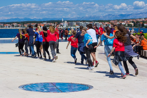 Ludijada maturanata na zadarskoj rivi 17. svibnja 2016. Foto: Bojan Bogdanić