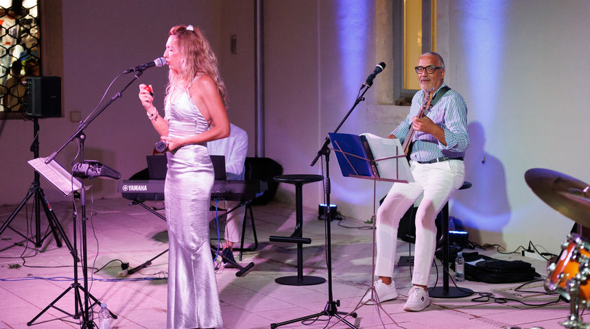 Black Coffee u palači Cedulin oduševio s novom pjevačicom Danijelom Prpić Black Coffee u palači Cedulin oduševio s novom pjevačicom Danijelom Prpić