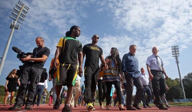 02.09.2015., Zagreb, SRC Mladost – Gradonacelnik Milan Bandic u drustvu s bivsim svjetskim rekorderom na 100 metara Asafom Powellom, bivsom svjetskom rekorderkom u bacanju diska Sandrom Perkovic, direktorom Mitinga Jankom Golesom, direktorom natjecanja Si
