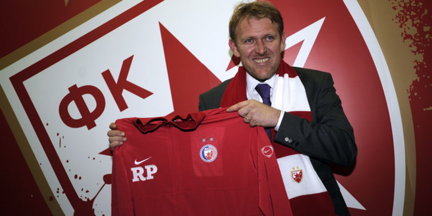Beograd, 091210. Veceras je u prostorijama FK Crvena Zvezda na stadionu Marakana istoimenog kluba odrzana promocija Roberta Prosineckog kao novog trenera FK Crvena Zvezda. Foto: Sime Sokota / CROPIX