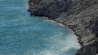 Maslenički most na udaru jake bure Maslenički most na udaru jake bure