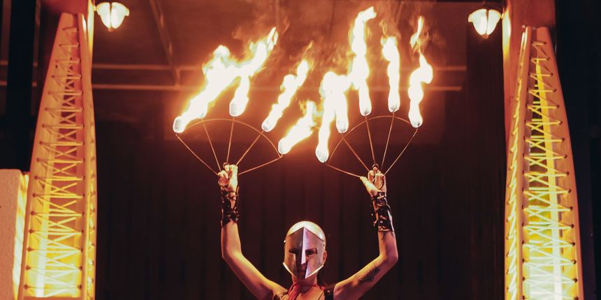 Glazbeni White party spektakl oduševio je brojne goste Makarske rivijere