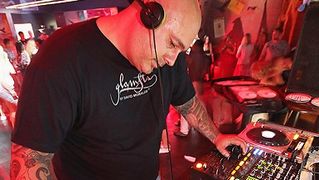 Brandon Morales u Maraschino baru (foto:Saša Čuka) Brandon Morales u Maraschino baru (foto:Saša Čuka)