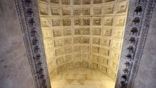 Jupiterov hram posvećen je bogu Jupiteru, glavnom božanstvu starih Rimljana