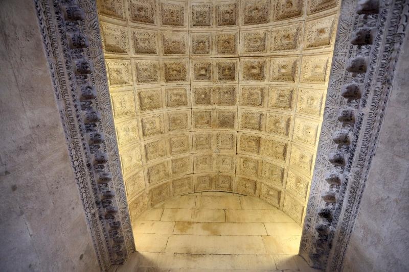 Jupiterov hram posvećen je bogu Jupiteru, glavnom božanstvu starih Rimljana