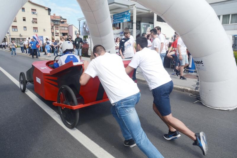 Sisak: Utrka solarnih automobila hrvatskih stukovnih škola