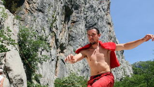 Zadar, 010510.
Na praznik rada u Nacionalnom parku Paklenica tradicionalno se okupljaju penjaci i izletnici koji su i ove godine bili u velikom broju. Takodjer se odrzalo medjunarodno natjecanje u brzom penjanju Big wall speed climbing u muskoj i zenskoj Zadar, 010510.
Na praznik rada u Nacionalnom parku Paklenica tradicionalno se okupljaju penjaci i izletnici koji su i ove godine bili u velikom broju. Takodjer se odrzalo medjunarodno natjecanje u brzom penjanju Big wall speed climbing u muskoj i zenskoj