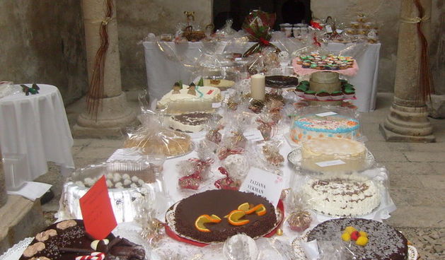 Domaci kolaci su jaci