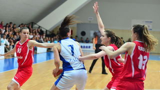SC Višnjik, dvorana 3. Finale doigravanja za prvaka Hrvatske: ŽKK Zadar – ŽKK Medveščak 54-76 SC Višnjik, dvorana 3. Finale doigravanja za prvaka Hrvatske: ŽKK Zadar – ŽKK Medveščak 54-76