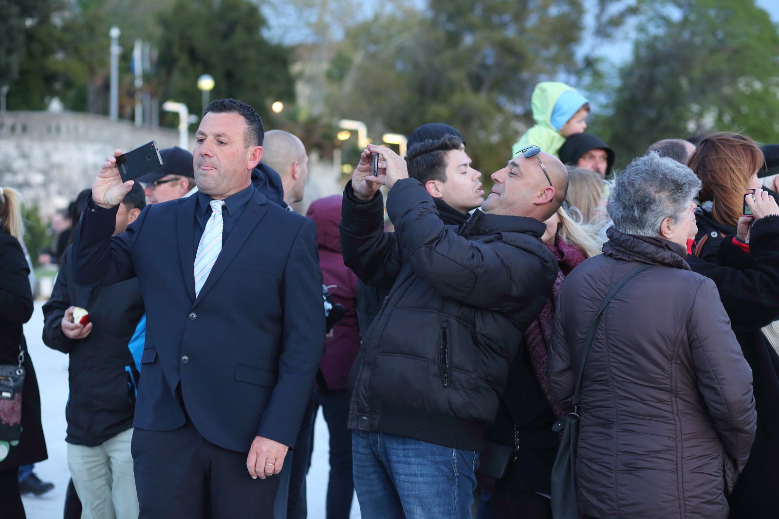 HGD Sv. Cecilija izvelo korčulanski viteški ples “Moreška” na Pozdravu suncu