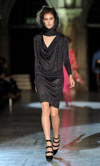 Vivienne Westwood Red Label, Jesen 2010.  (www.coutorture.com)