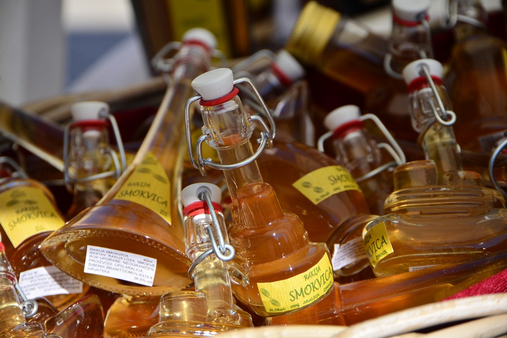 9. Festival smokava: Sajam na Trgu pet bunara