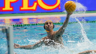 Zadar, 191209.
U Zadru se danas i sutra odrzava kvalifikacijski turnir Kupa Hrvatske u vaterpolu. 
Utakmica izmedju VK Primorje (bijeli) i HVK Mladost (plavo-zuti).
Foto: Vladimir Ivanov / CROPIX