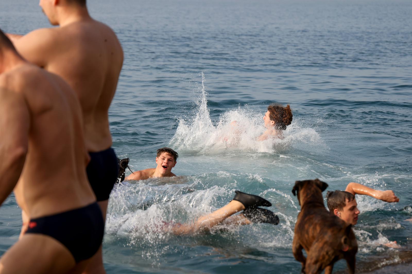 Novogodišnje kupanje na Morskim orguljama