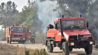 Veliki požar kod Ražanca uz vatrogasce gasili kanader i air tractor